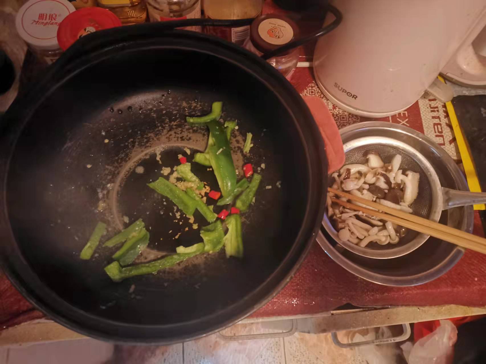 蚝油三鲜菇-预览图-1
